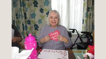 Crafty afternoon at Romford care home